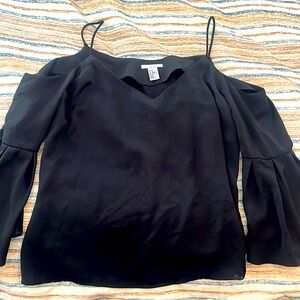 H&M off the shoulder blouse